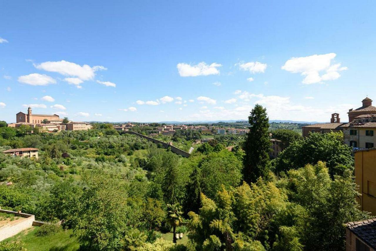 דירות Penthouse In Siena Near Piazza Del Campo מראה חיצוני תמונה
